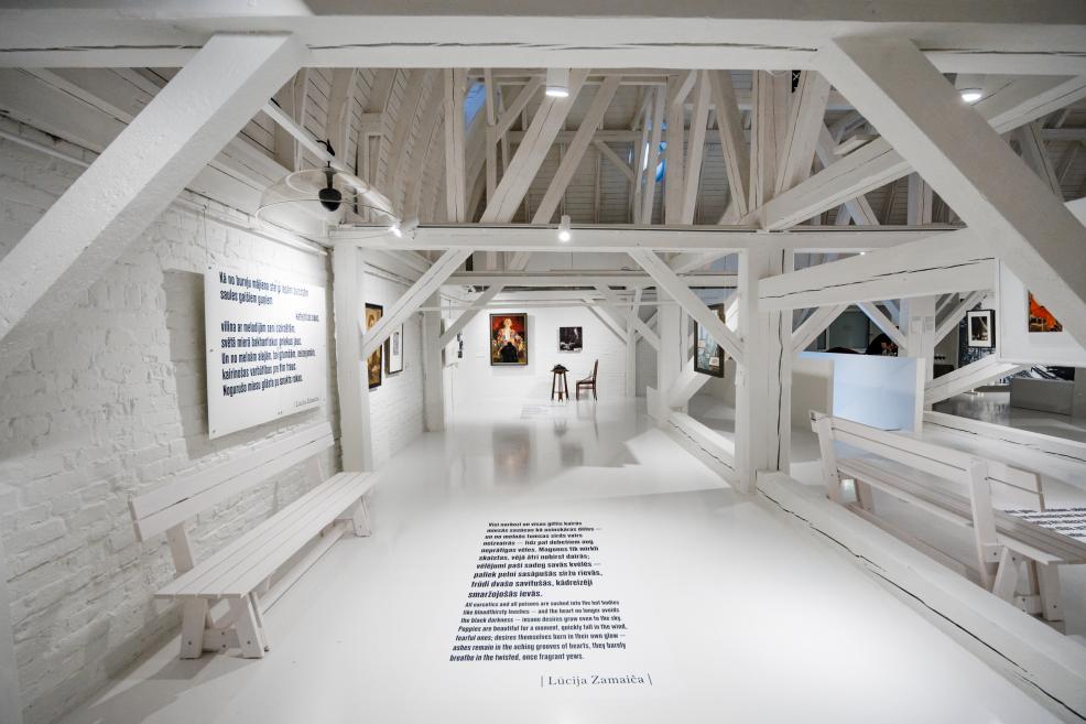 Skats no izstādes&nbsp;&ldquo;Ielu maldos: pilsēta latvie&scaron;u modernistu vērojumā&rdquo;. Foto: Kaspars Teilāns