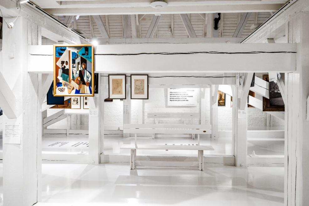 Skats no izstādes&nbsp;&ldquo;Ielu maldos: pilsēta latvie&scaron;u modernistu vērojumā&rdquo;. Foto: Kaspars Teilāns