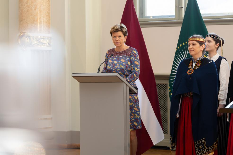 Minister of Foreign Affairs and Minister of Foreig
