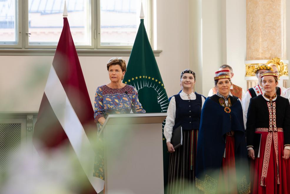 Minister of Foreign Affairs and Minister of Foreig