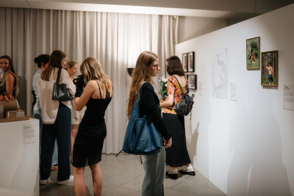 Mākslas muzeju Jaunie&scaron;u kluba publicitātes attēls. Foto: Kristiāna Zelča