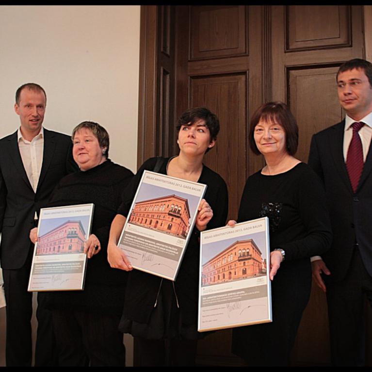 Par Rīgas Biržas ēkas atjaunošanu un pilsētas telpas publiskās pieejamības paplašināšanu