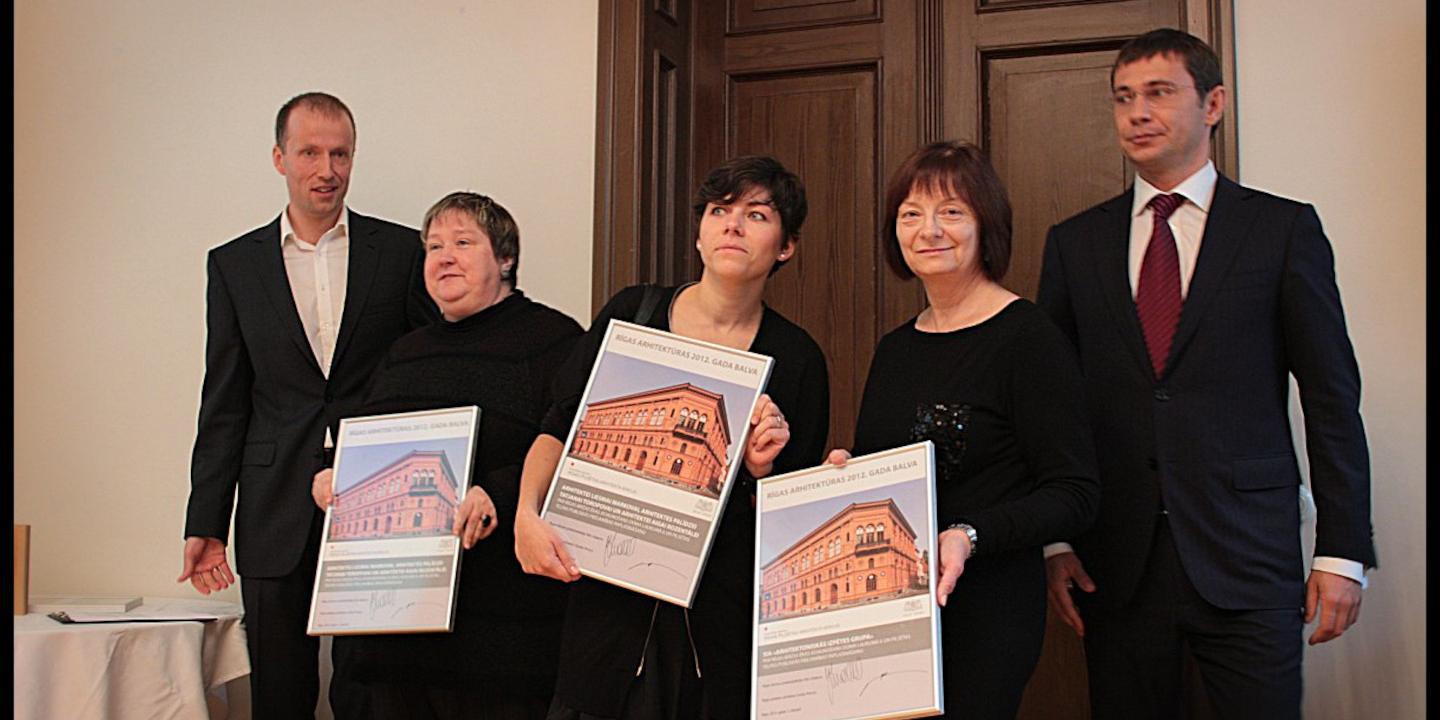 Par Rīgas Biržas ēkas atjaunošanu un pilsētas telpas publiskās pieejamības paplašināšanu