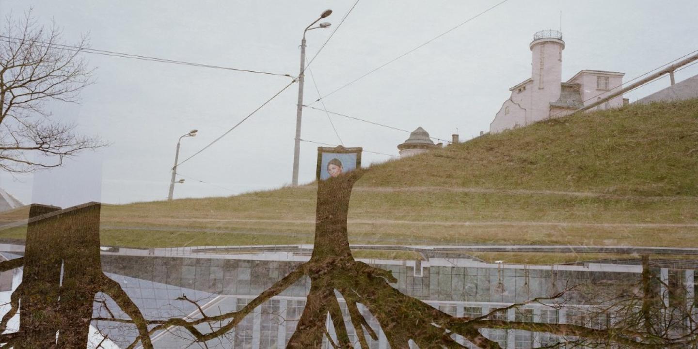 Romāns Korovins. Sakņu sieviete. 2016. Fotogrāfija. Autora īpa&scaron;ums. Foto: Romāns Korovins