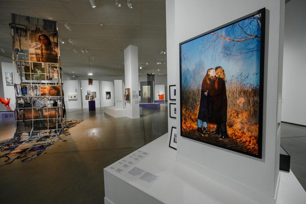 A view from the exhibition in an erotic mood.