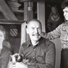 Patvērums vienradzim. Georga Barkāna tekstildarbi