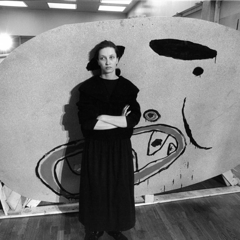 Aija Zariņa. Izstāžu zāle &ldquo;Latvija&rdquo;, izstādē &ldquo;20. gadsimta kūlenis&rdquo;. 1990. Foto: Gvido Kajons