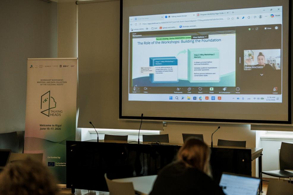 Projekta dalībnieki turpina darbu pie projekta izstrādes. Foto: Kaspars Teilāns