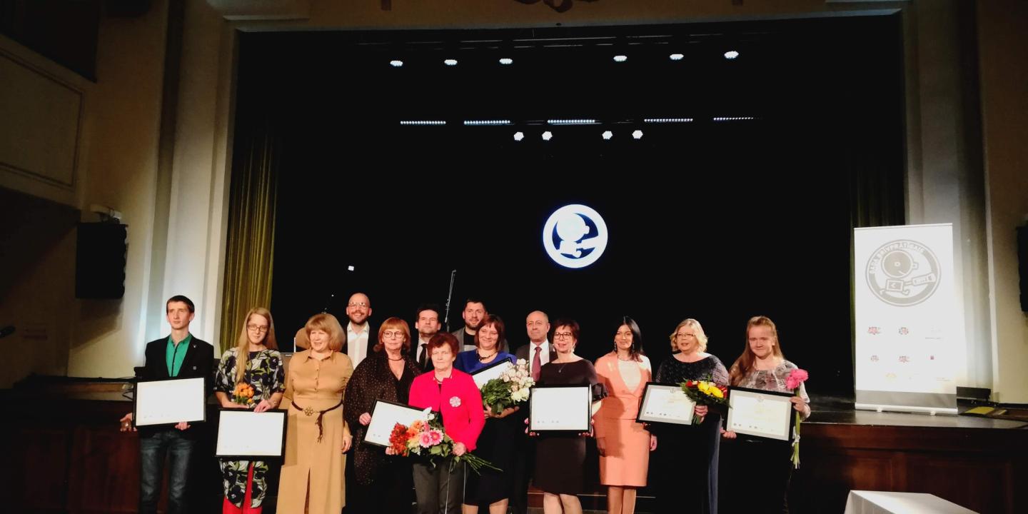 Dalībniecei Norai Gavarei