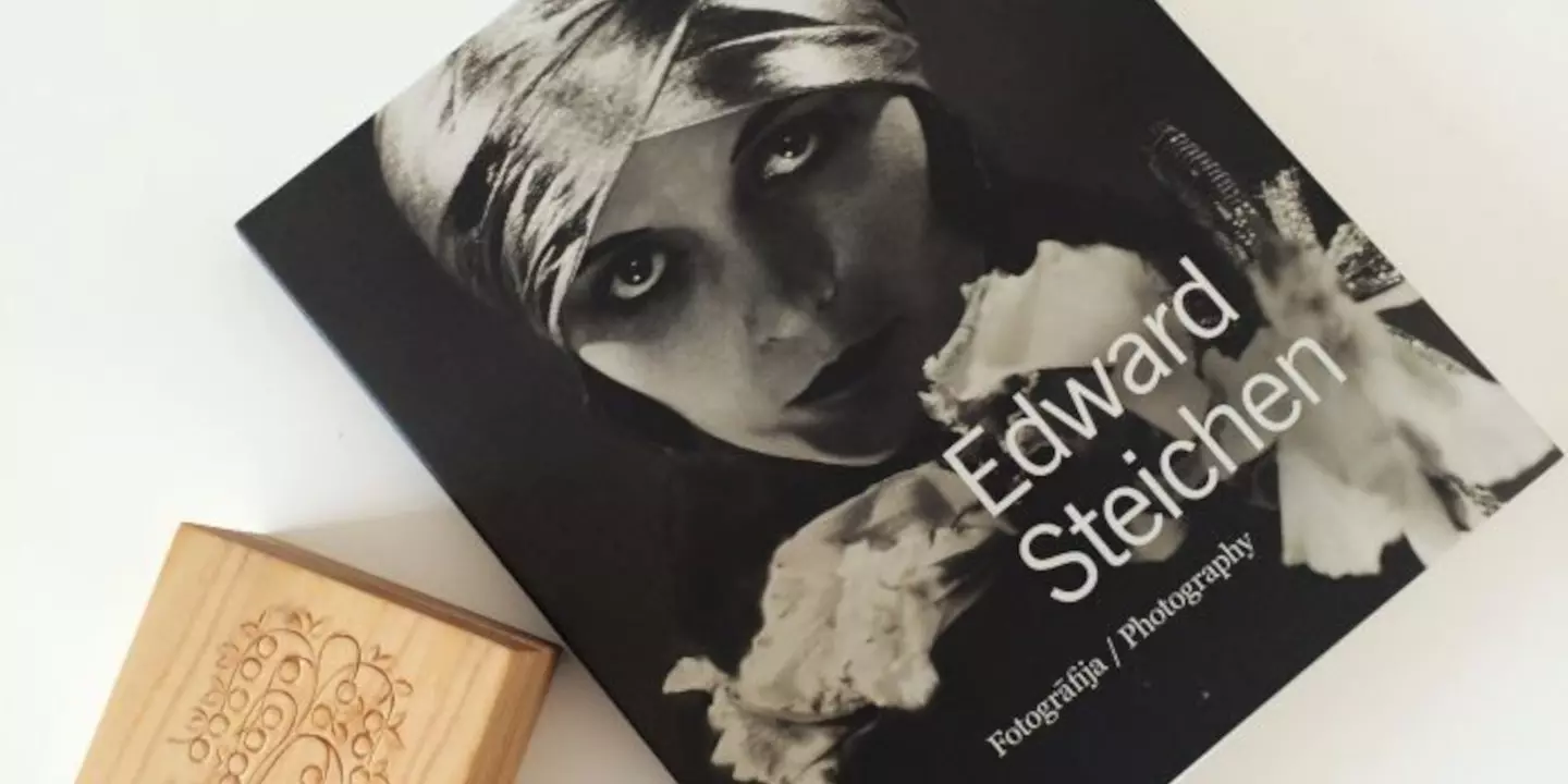 Katalogam “Edvards Steihens. Fotogrāfija / Photography”