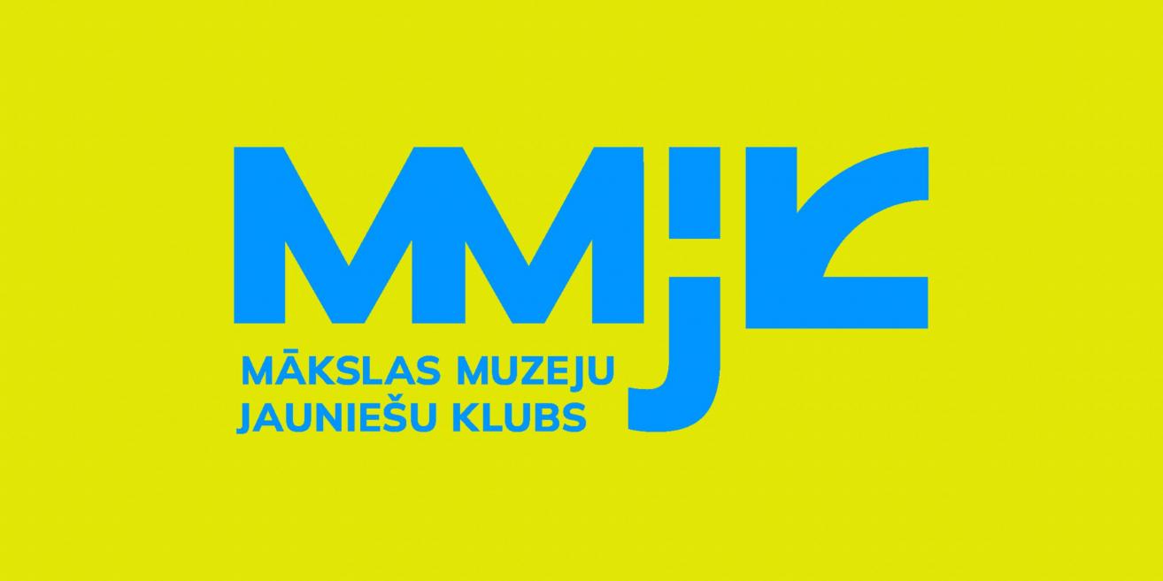 Mākslas muzeju Jauniešu kluba logotips zilā krāsā uz dzeltena fona.