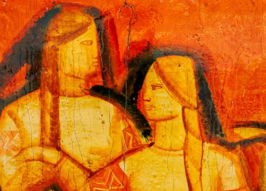 Abstrakti stilizēts divu cilvēku attēlojums siltos oranžos un dzeltenos toņos ar izteikti teksturētu virsmu.