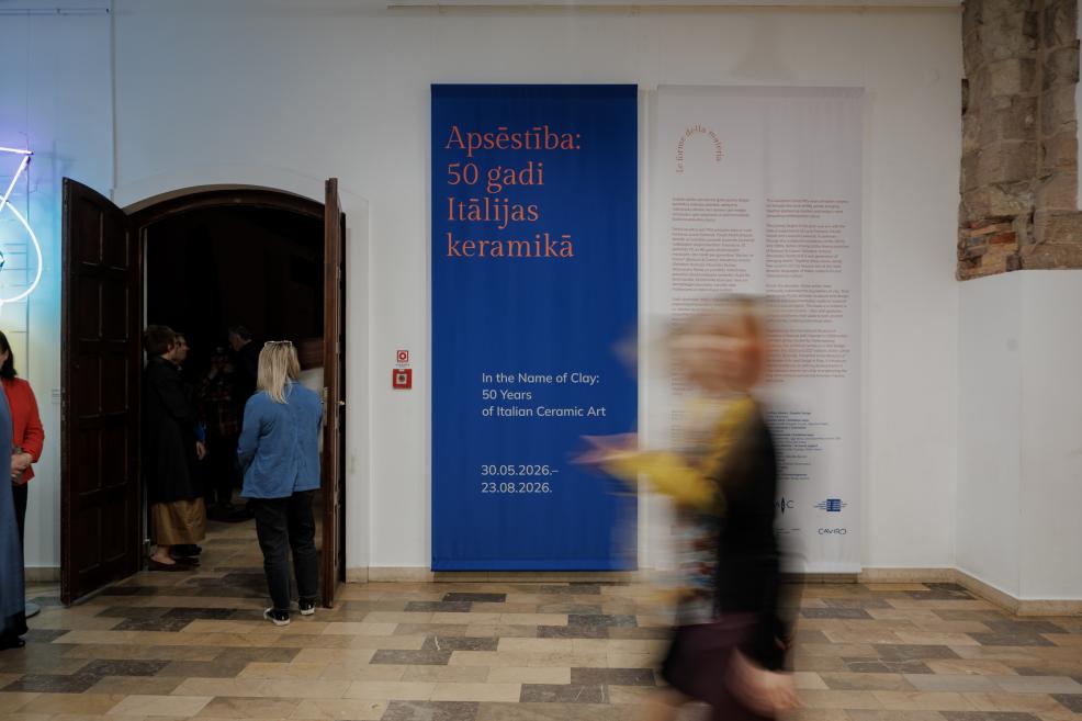 Skats no izstādes &ldquo;Apsēstība: 50 gadi Itālijas keramikā&rdquo; Dekoratīvās mākslas un dizaina muzejā. 2026. Foto: Kaspars Teilāns