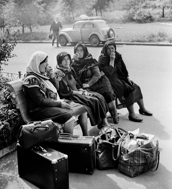 Gunārs Binde. No sērijas &ldquo;Hallo, Maskava!&rdquo;. 1965. Arhīva papīrs &ldquo;Harman&rdquo;, inkjet druka. LNMM kolekcija. Foto: Gunārs Binde