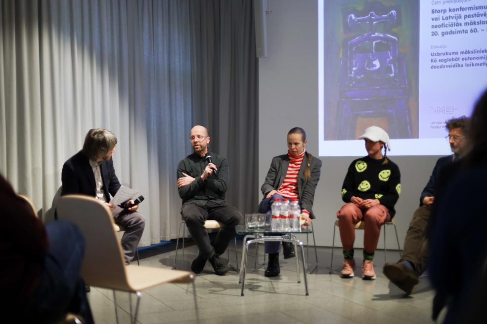 Priek&scaron;lasījumu un diskusijas publicitātes attēls. Foto: Estere Rožkalne