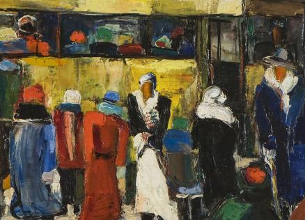 Glezna ar cilvēku grupu uz pilsētas bulvāra; figūras attēlotas ekspresīvās, biezās krāsu plaknēs ar cepurēm un mēteļiem, silti dzeltenā un tumšos toņos veidots fons rada urbānas ikdienas un kustības noskaņu.