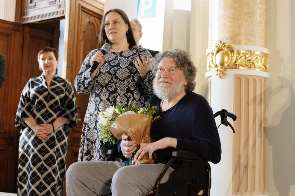 Purvī&scaron;a balvas 2025 laureāts Romāns Korovins balvas pasnieg&scaron;anas ceremonijā LNMM 23.05.2025. Foto: Kristīne Madjare