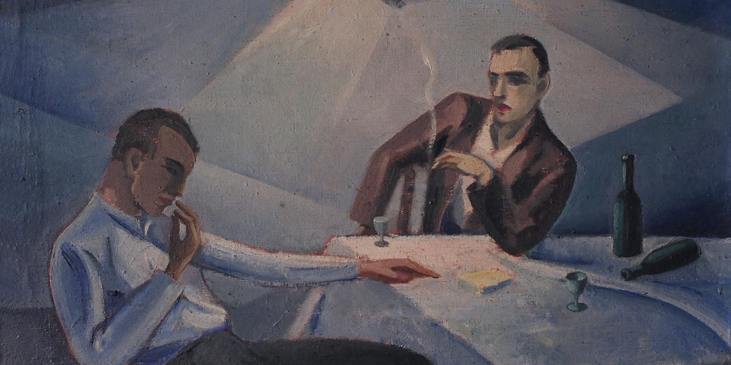 Ekspresīva glezna ar diviem vīriešiem pie galda, uz kura redzama pudele un mazas glāzītes, attēlota noskaņota, dramatisku toņu interjera aina.
