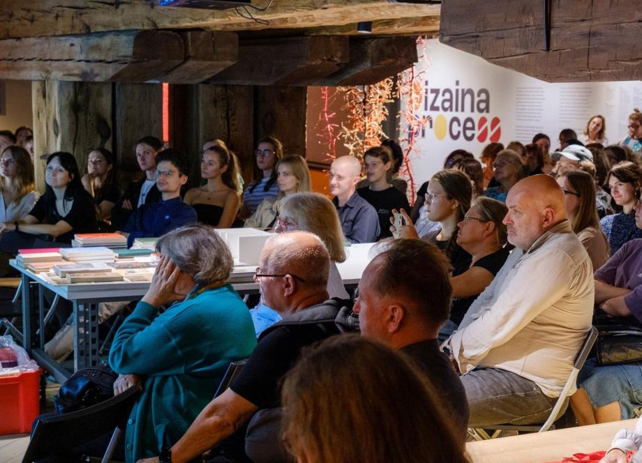 Neformālās izglītības programmas &ldquo;Vārds dizainam&rdquo; 10. sezona.Dekoratīvās mākslas un dizaina muzejs, 2023. Foto: Kri&scaron;jānis Piliņ&scaron;