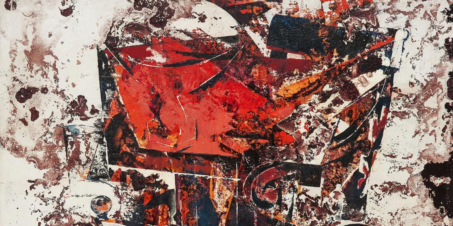 Abstrakta kompozīcija ar dinamiskām ģeometriskām formām un intensīviem sarkaniem, melniem un baltiem krāsu laukumiem, ar izteiktu faktūru un kontrastu.